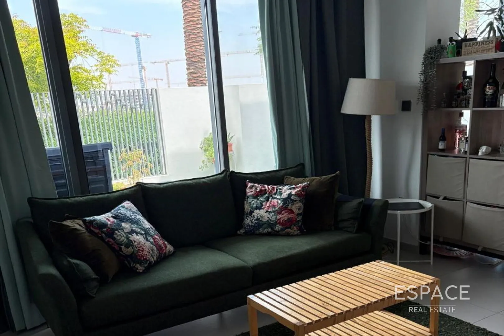 single static gallery