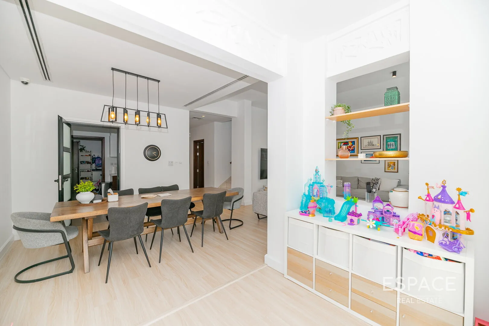 single static gallery