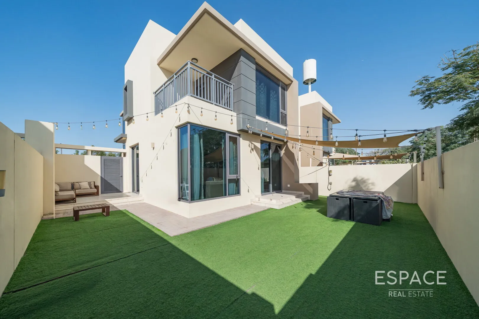 single static gallery