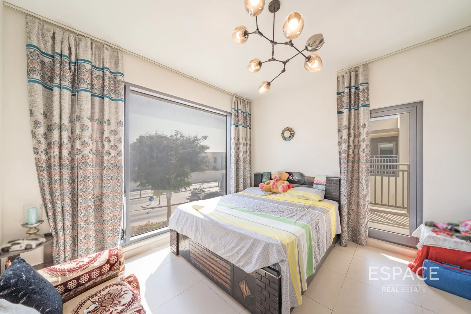 PropertiesGalleryCamera