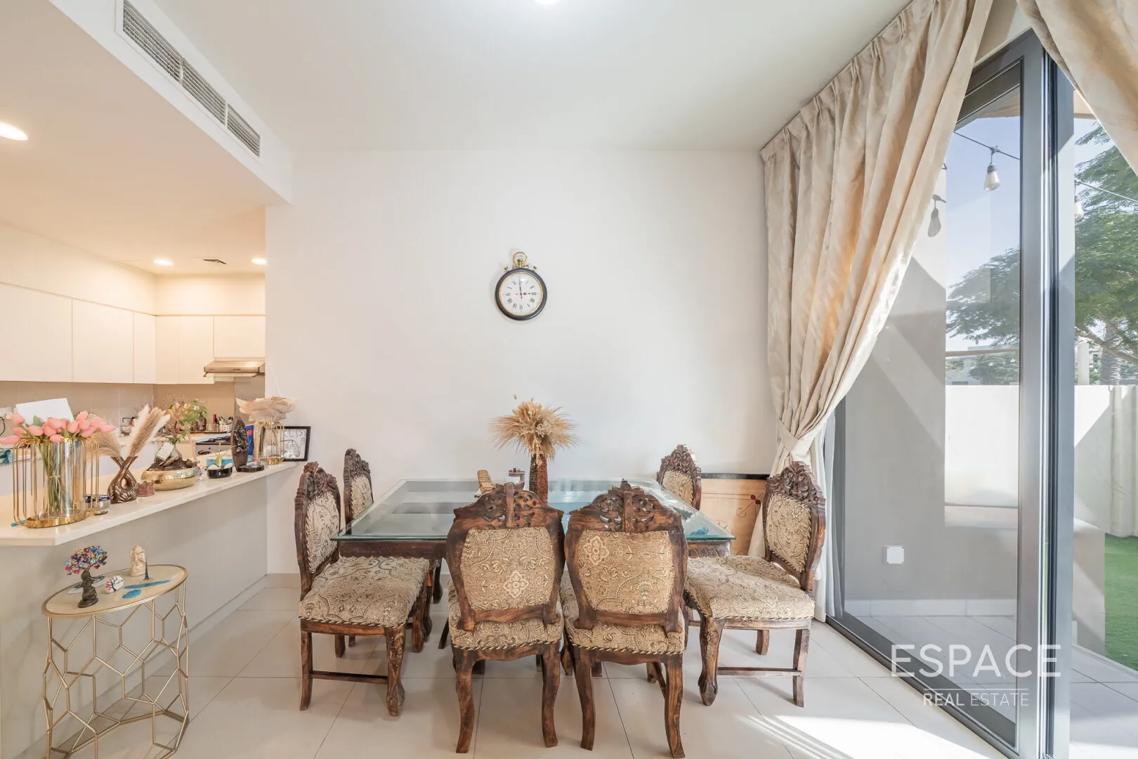 single static gallery