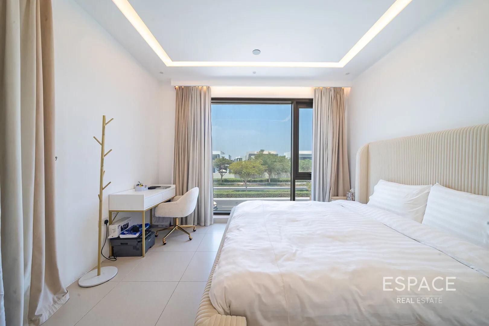 PropertiesGalleryCamera