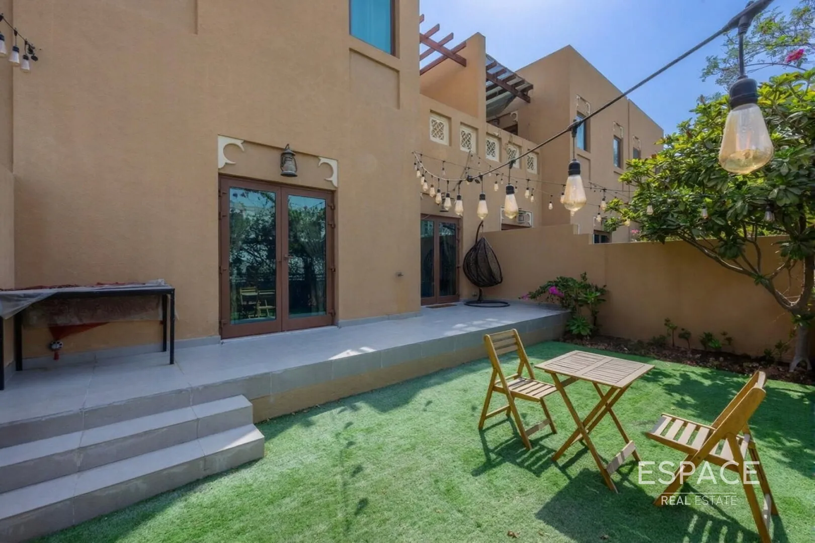 single static gallery