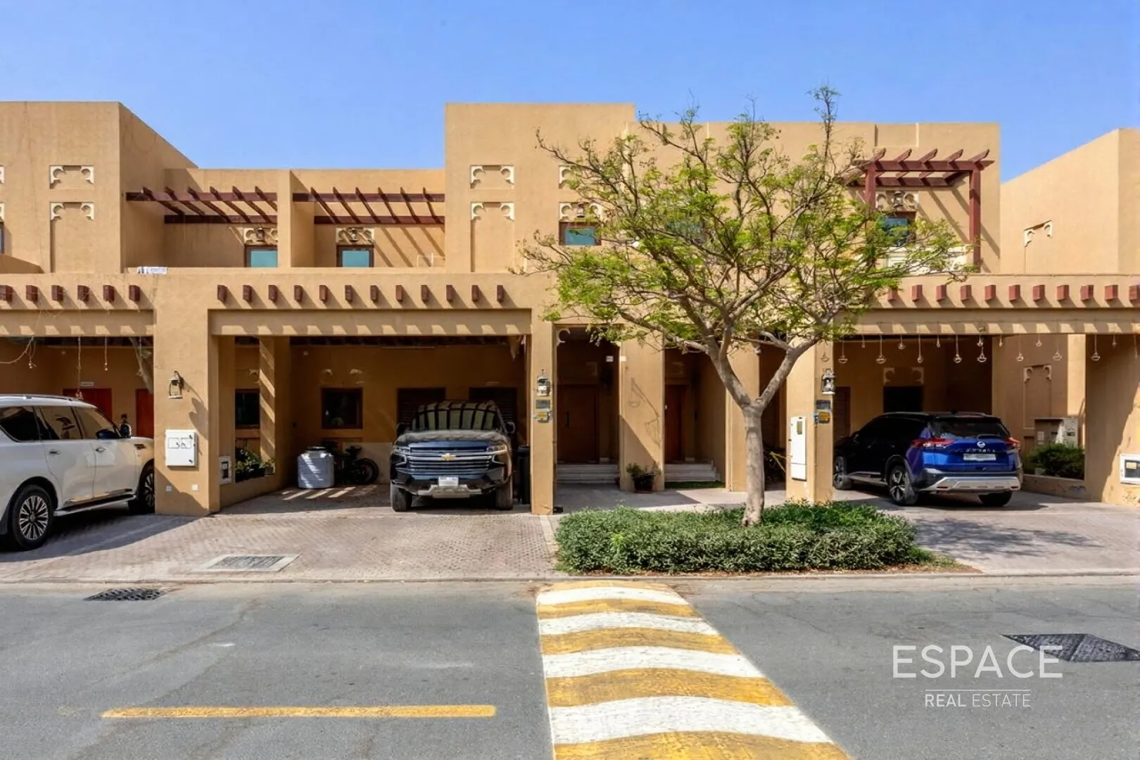 PropertiesGalleryCamera