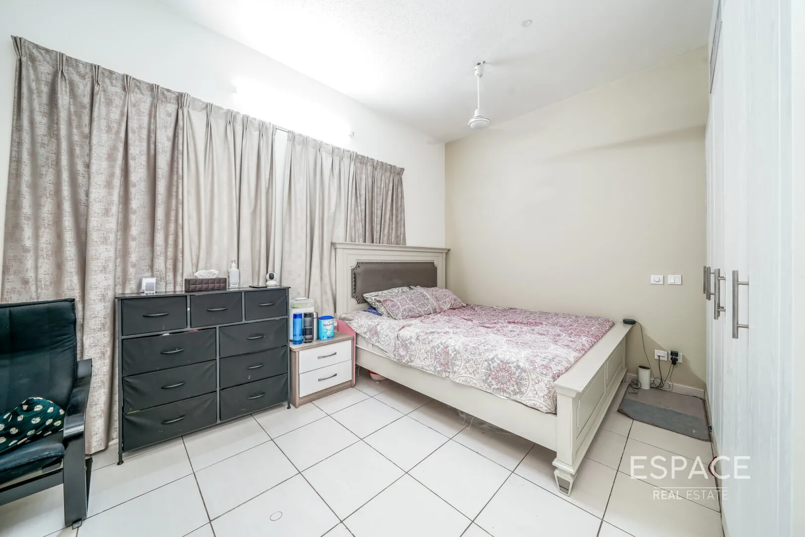 PropertiesGalleryCamera