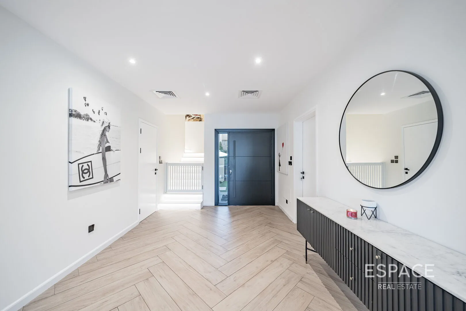 single static gallery