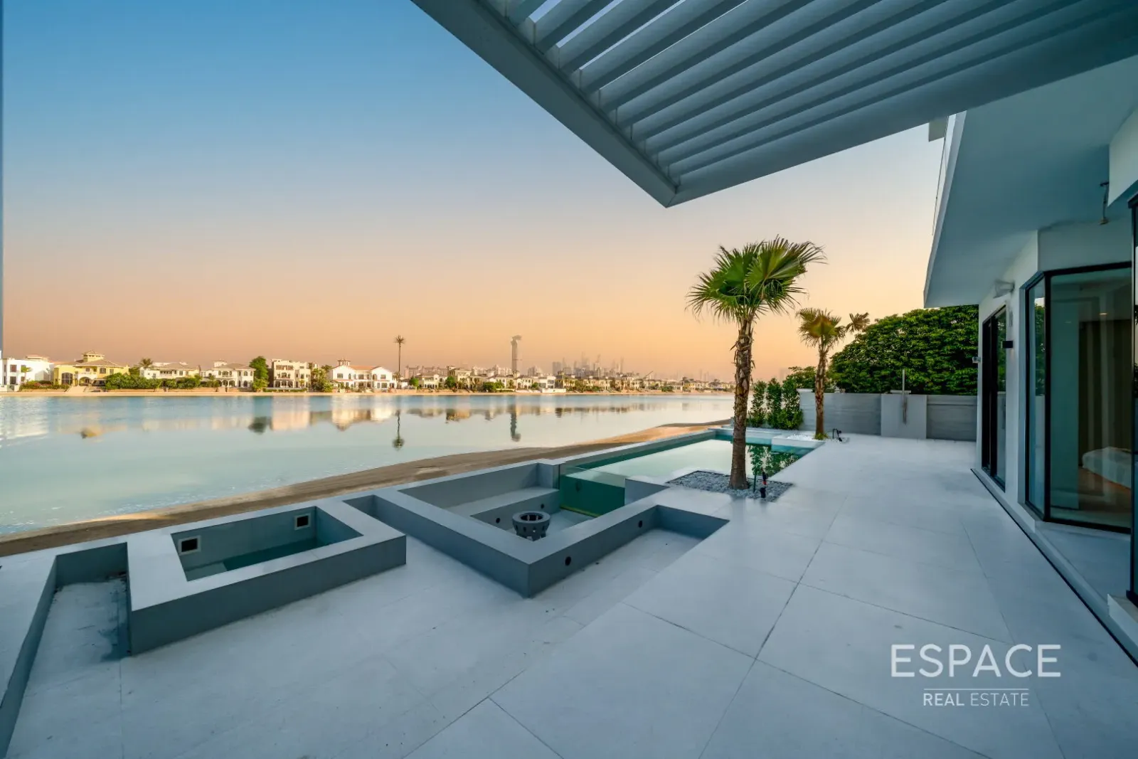 PropertiesGalleryCamera