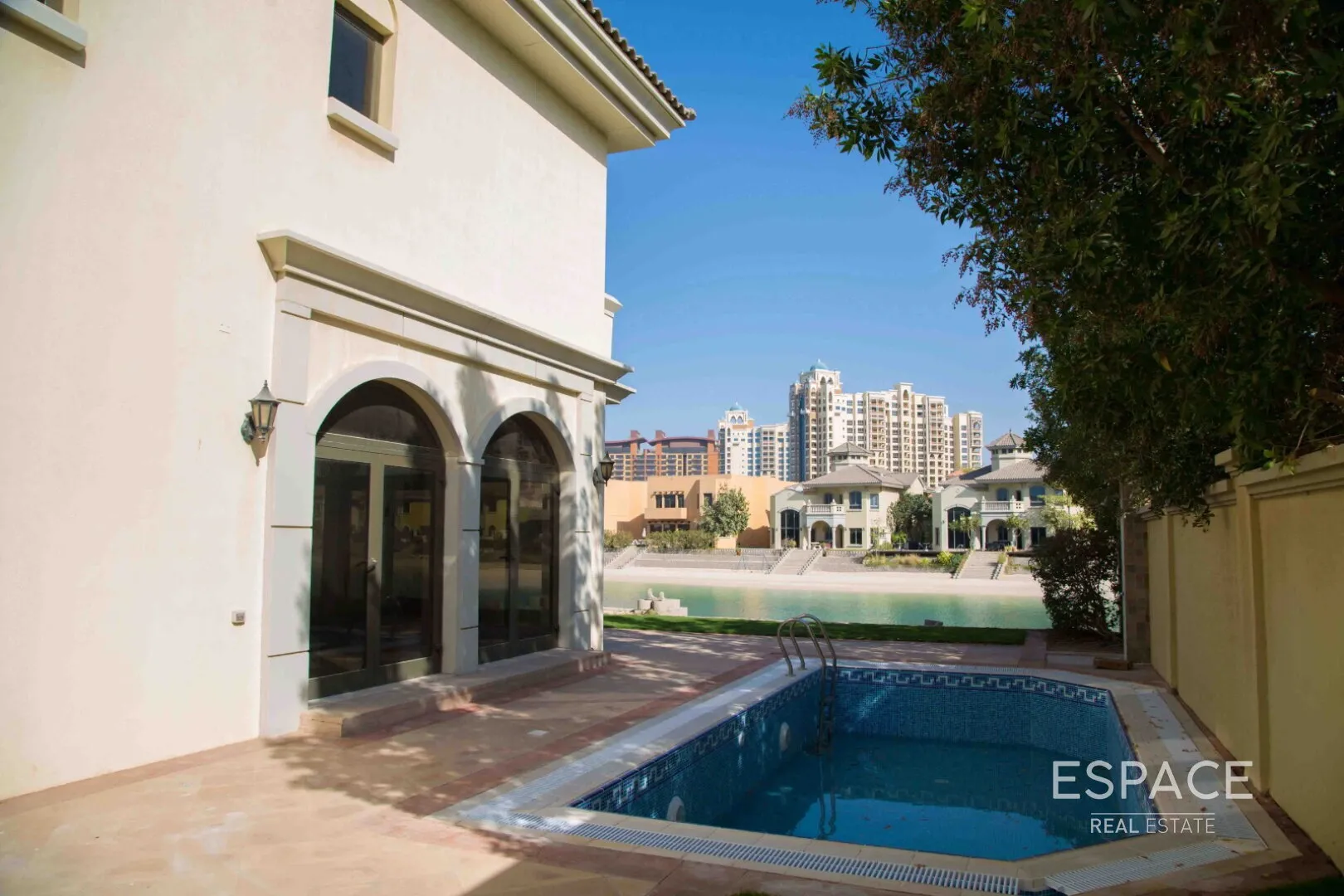 PropertiesGalleryCamera