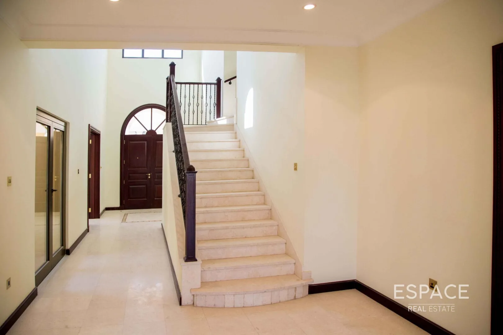 single static gallery