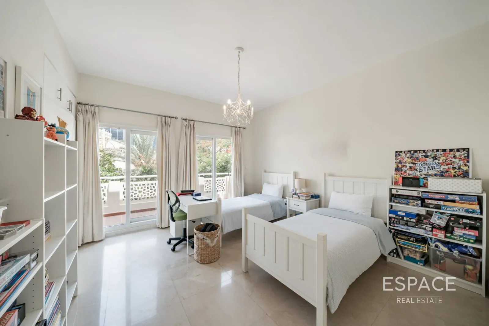 PropertiesGalleryCamera
