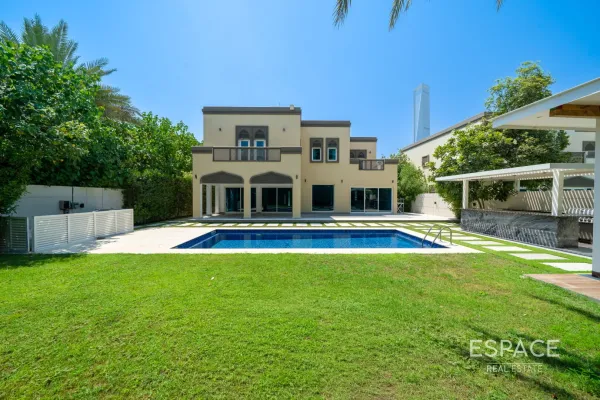 Regional, Jumeirah Park, Dubai - Espace
