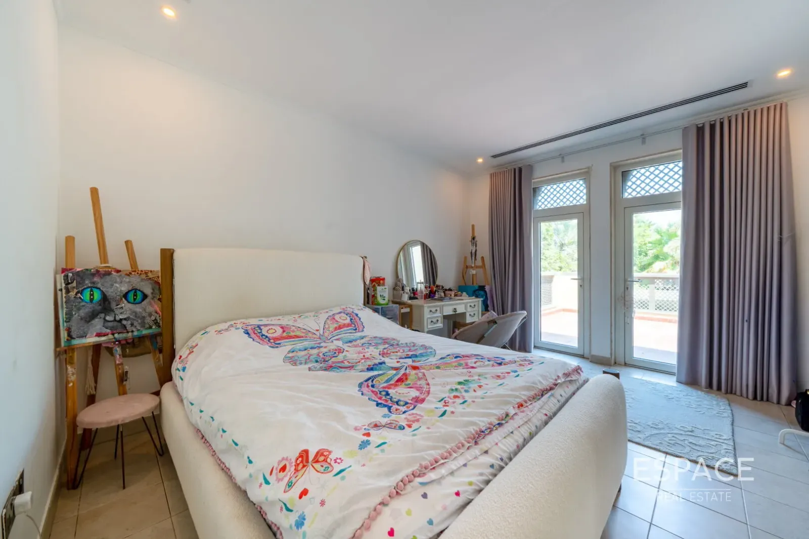 PropertiesGalleryCamera