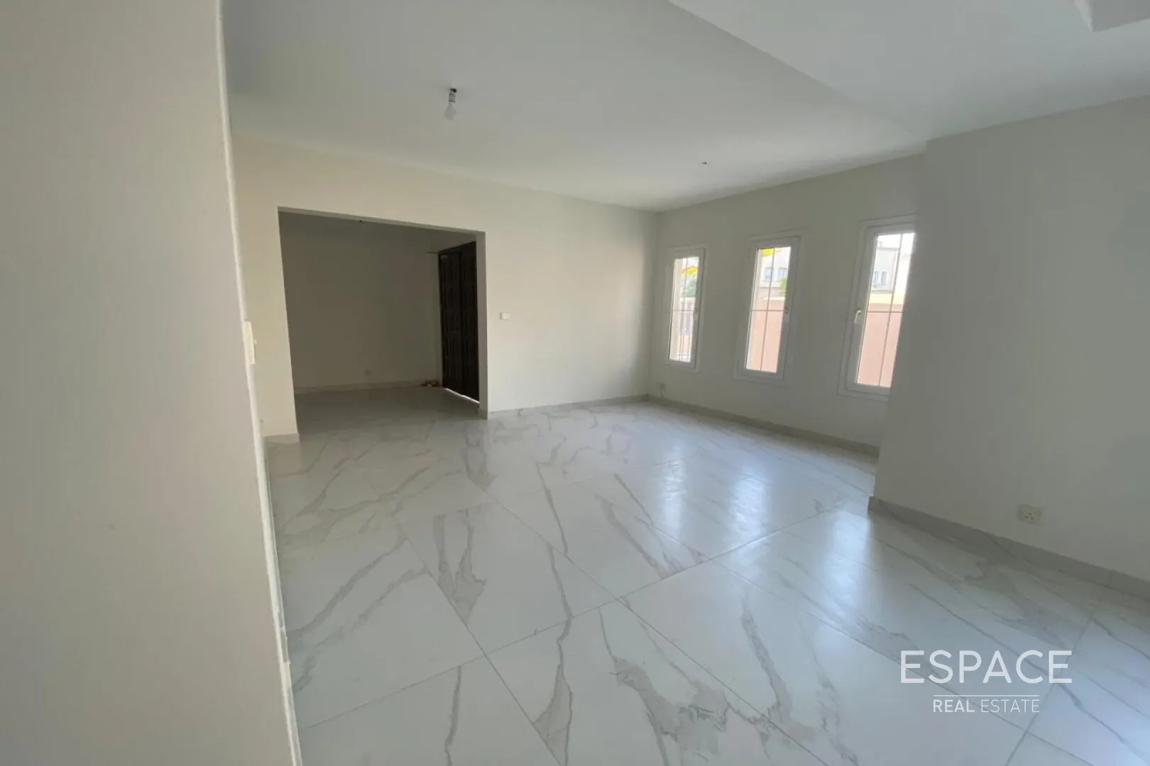 single static gallery