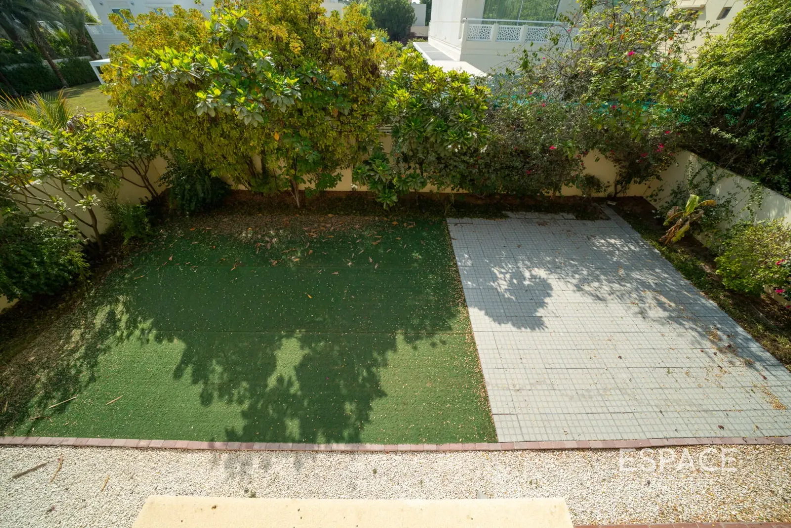 PropertiesGalleryCamera