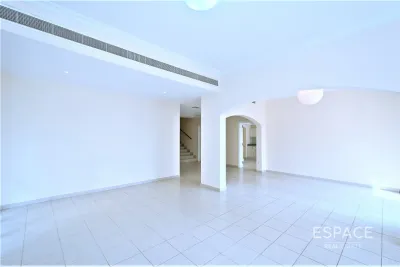 Meadows 1, Meadows, Dubai - Espace