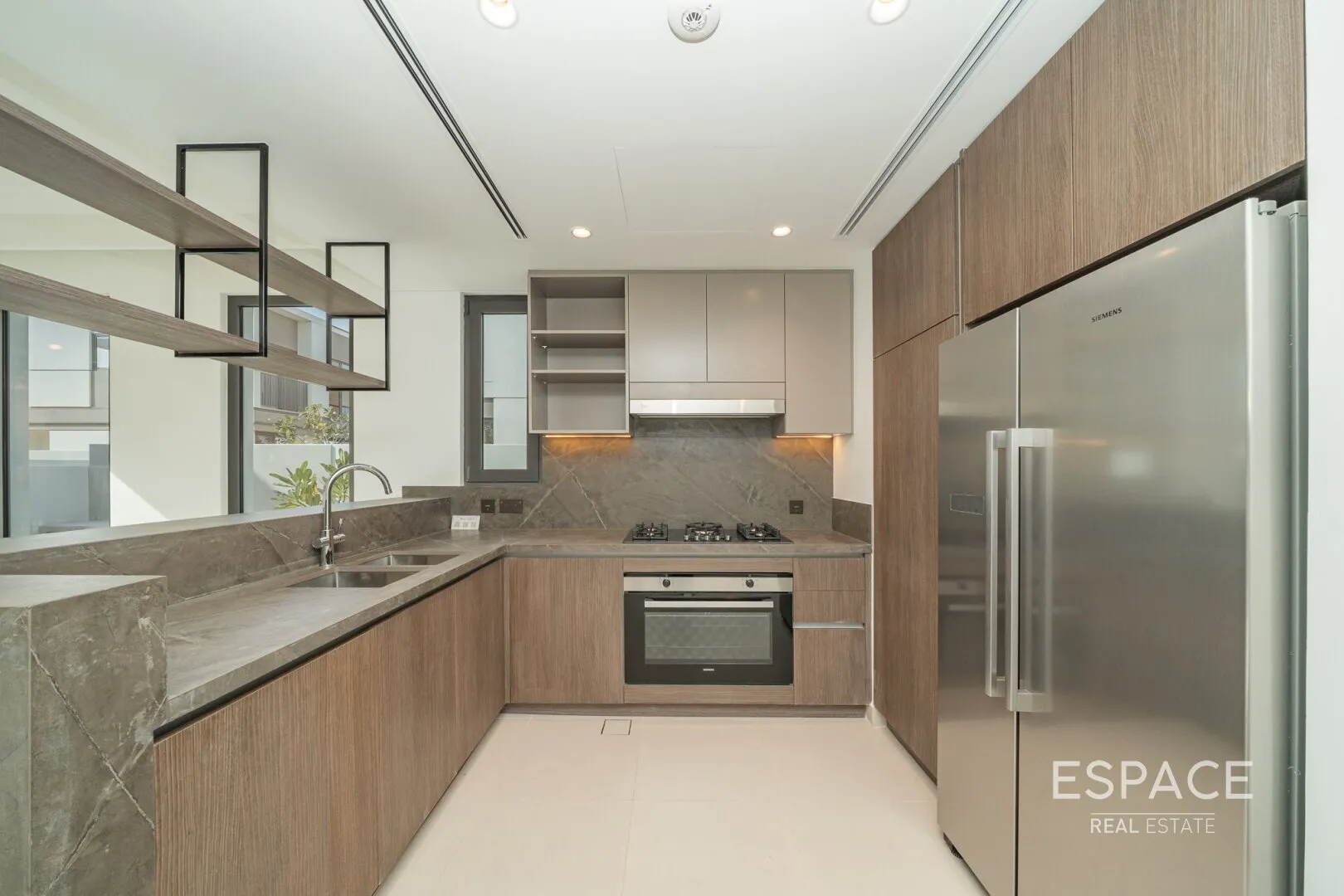 single static gallery