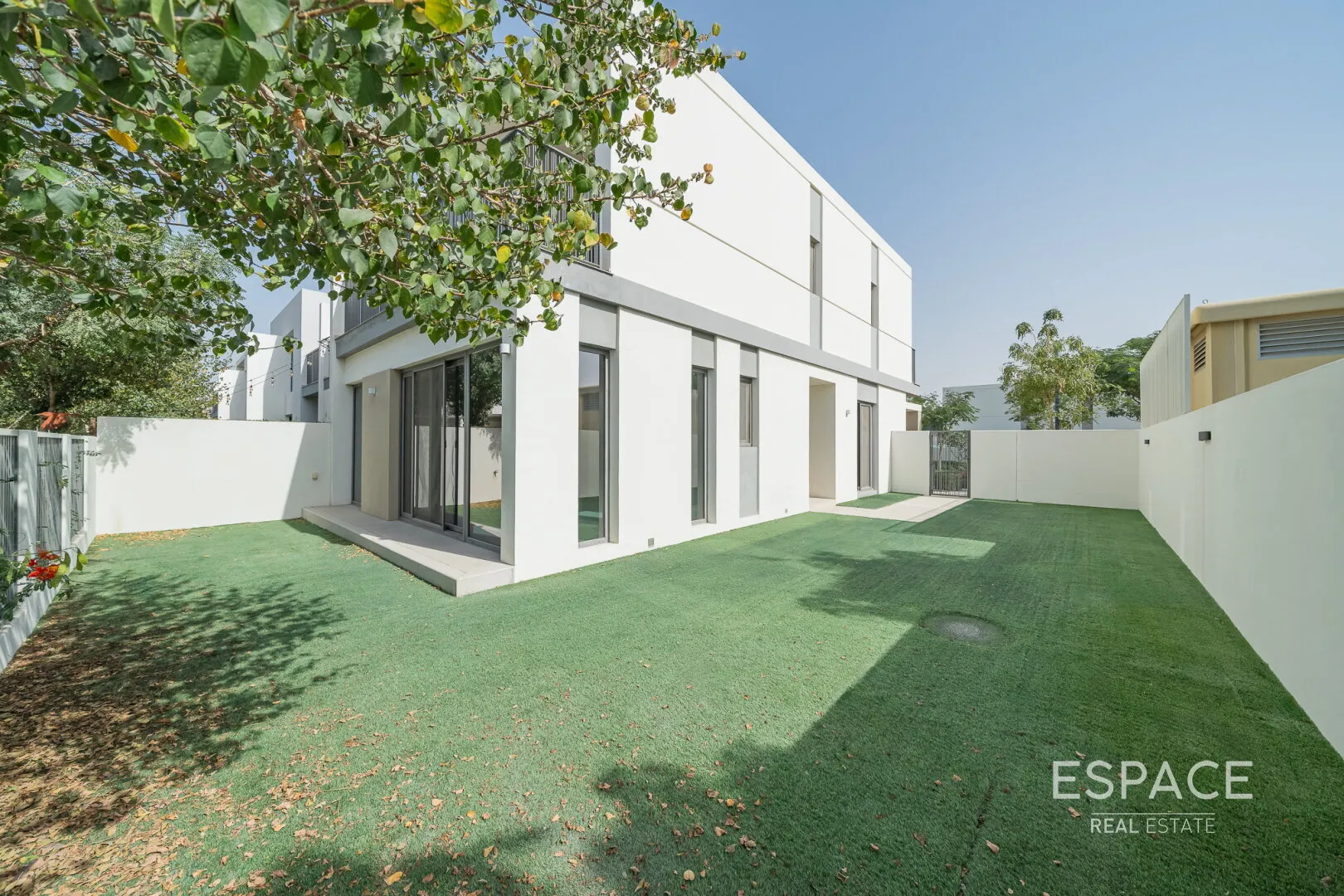 PropertiesGalleryCamera