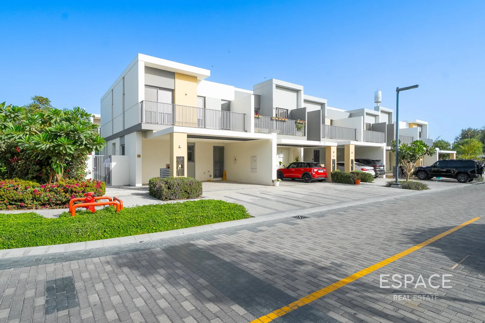 PropertiesGalleryCamera