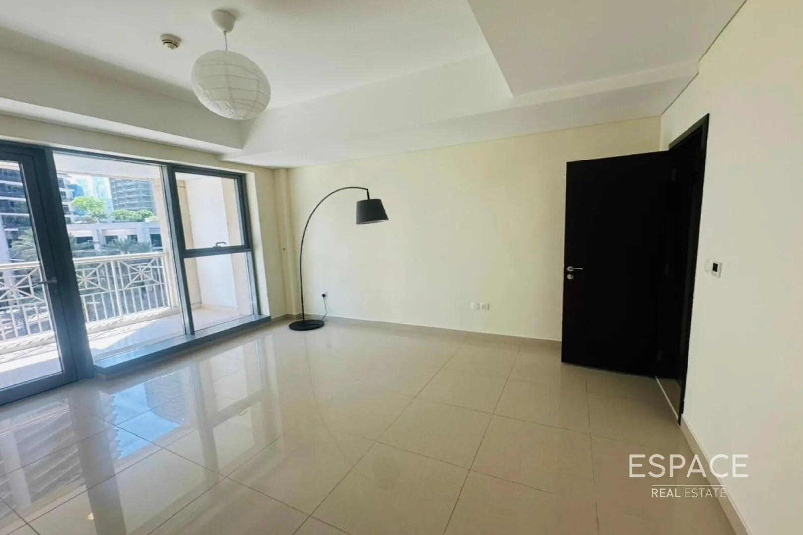 single static gallery