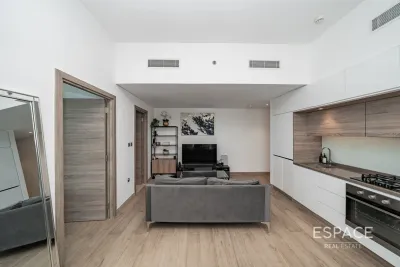 Studio One, Dubai Marina, Dubai - Espace