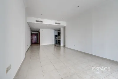 Marina Heights, Dubai Marina, Dubai - Espace