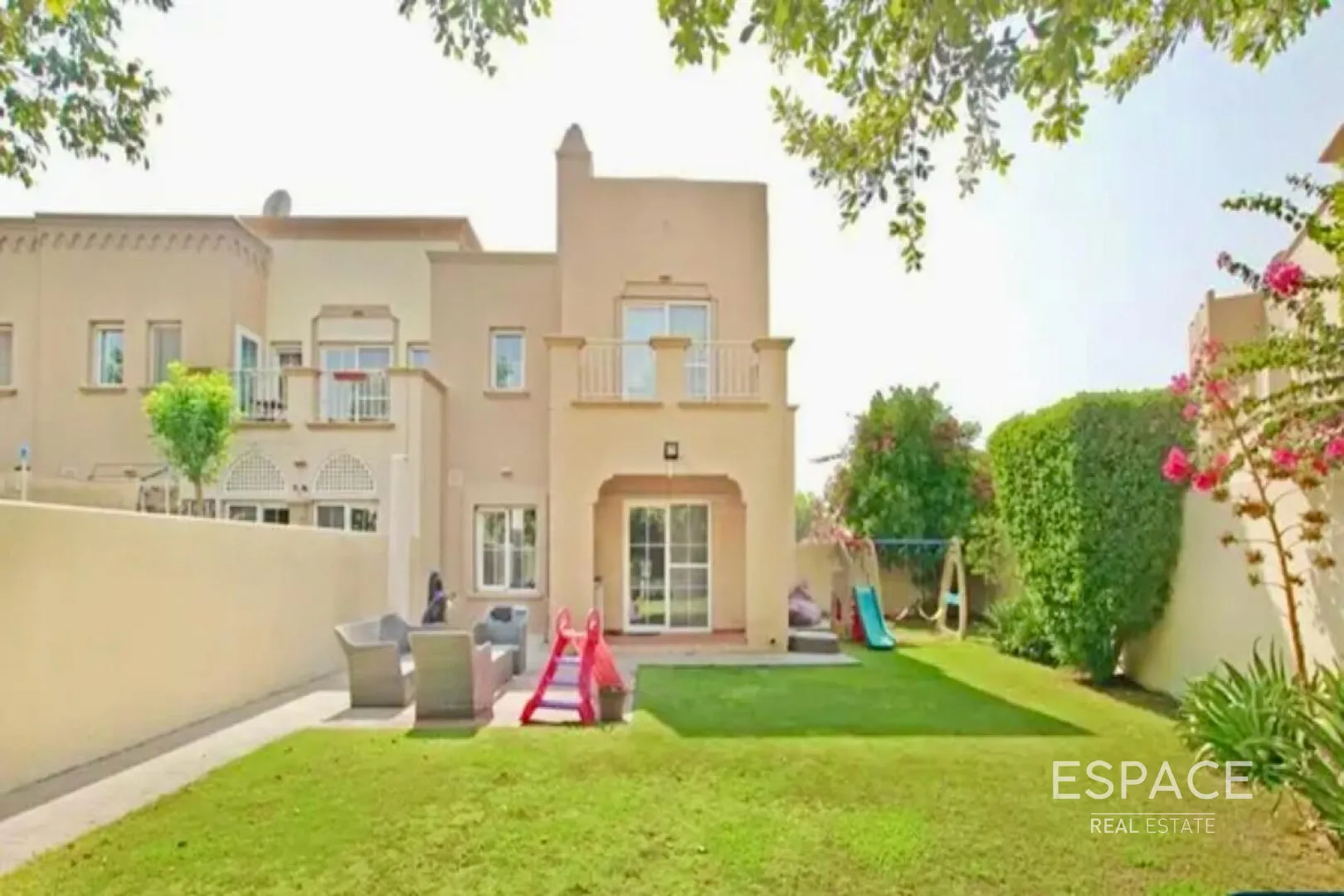 PropertiesGalleryCamera