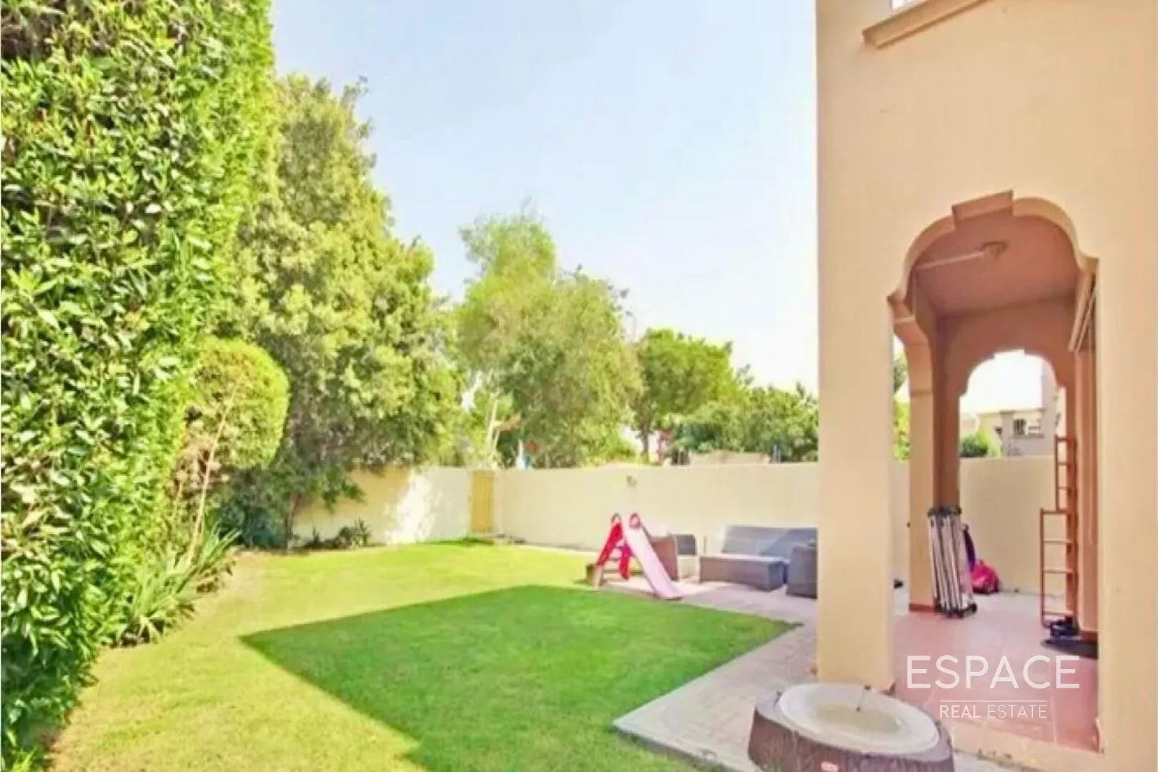 PropertiesGalleryCamera