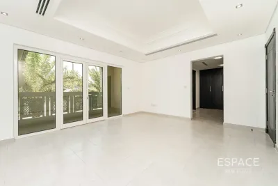 Quortaj 2, Al Furjan, Dubai - Espace