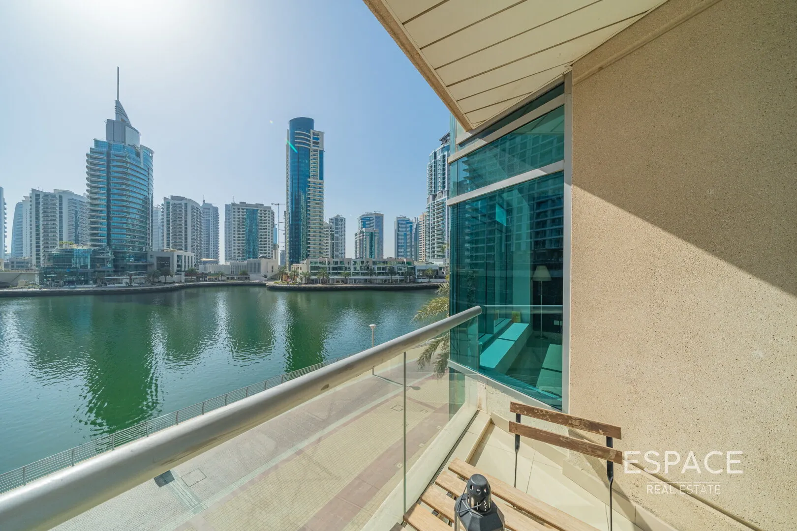 single static gallery