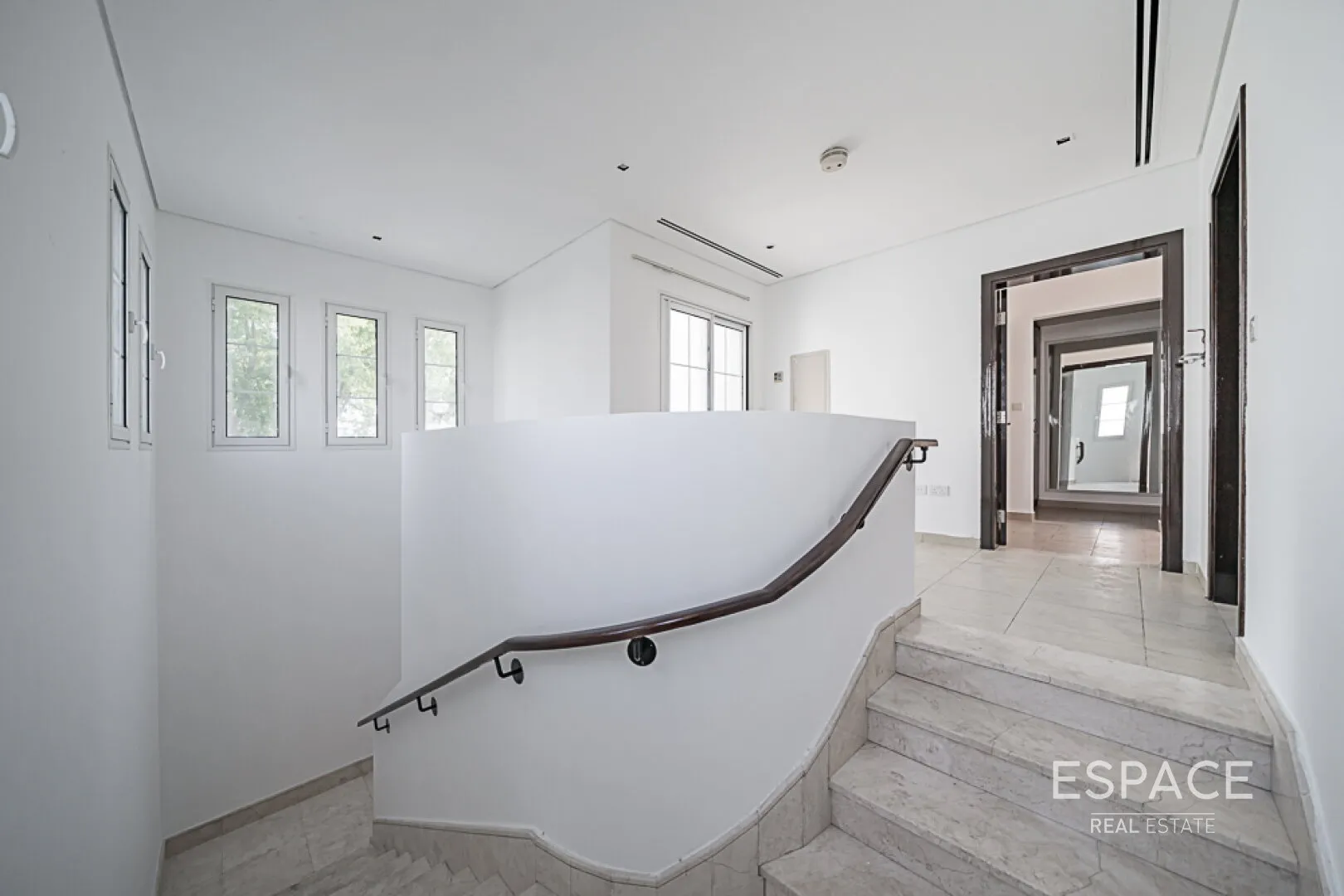 single static gallery