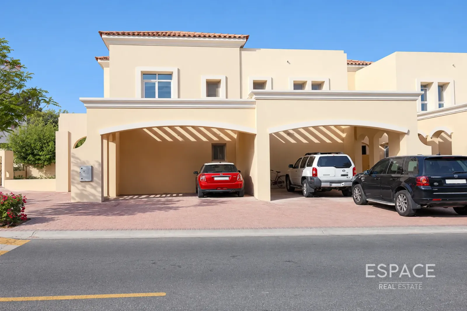 PropertiesGalleryCamera
