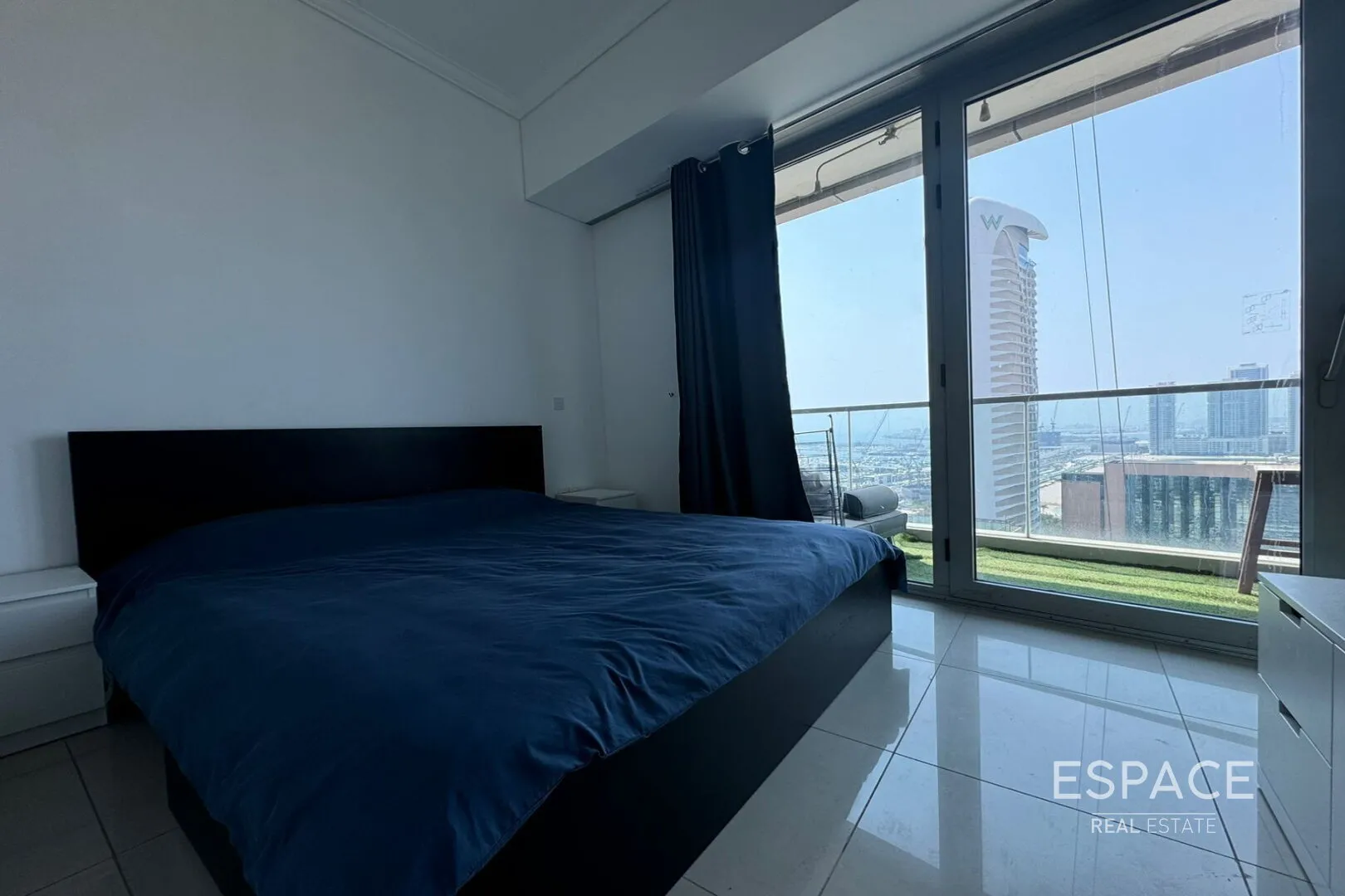 single static gallery