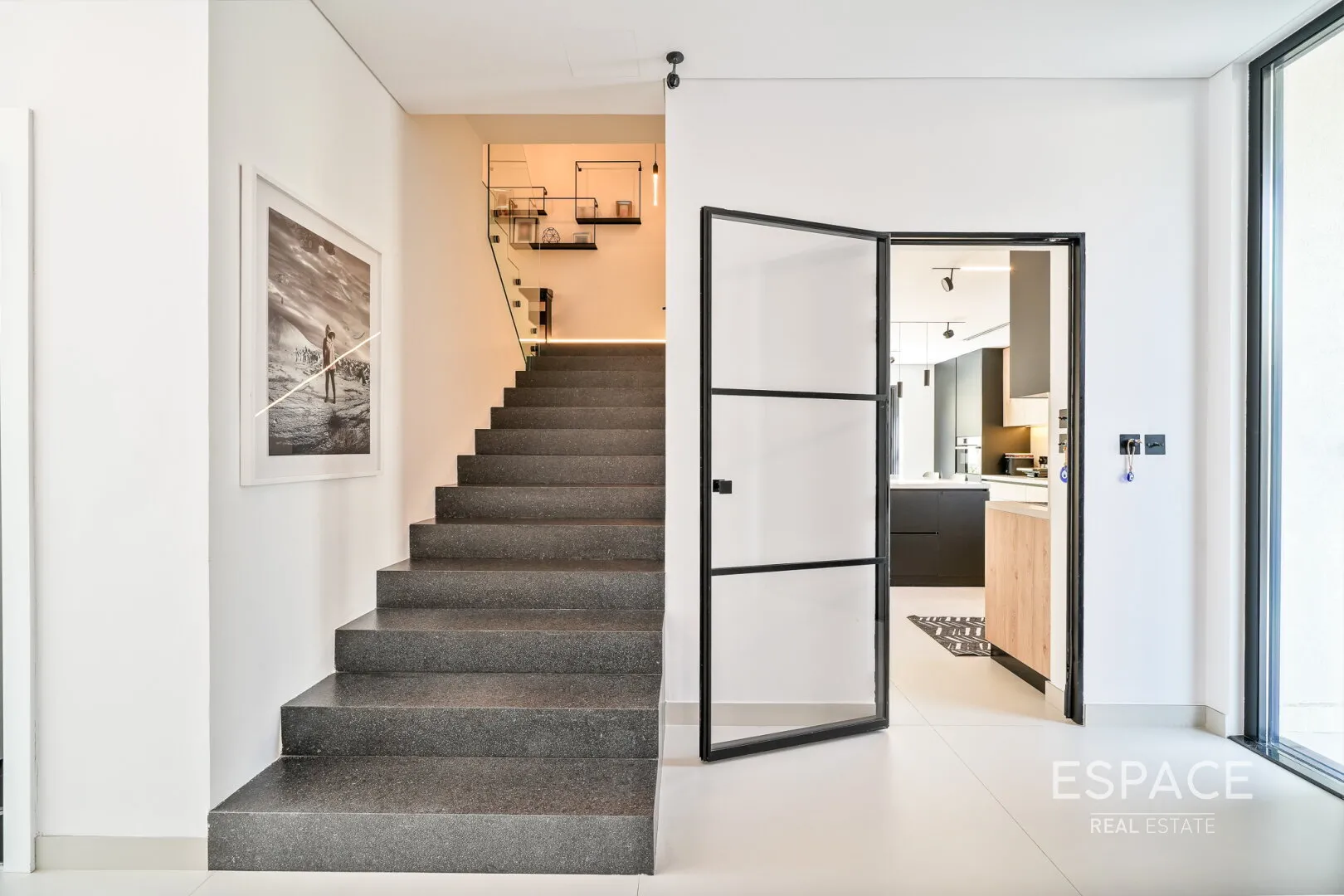 PropertiesGalleryCamera