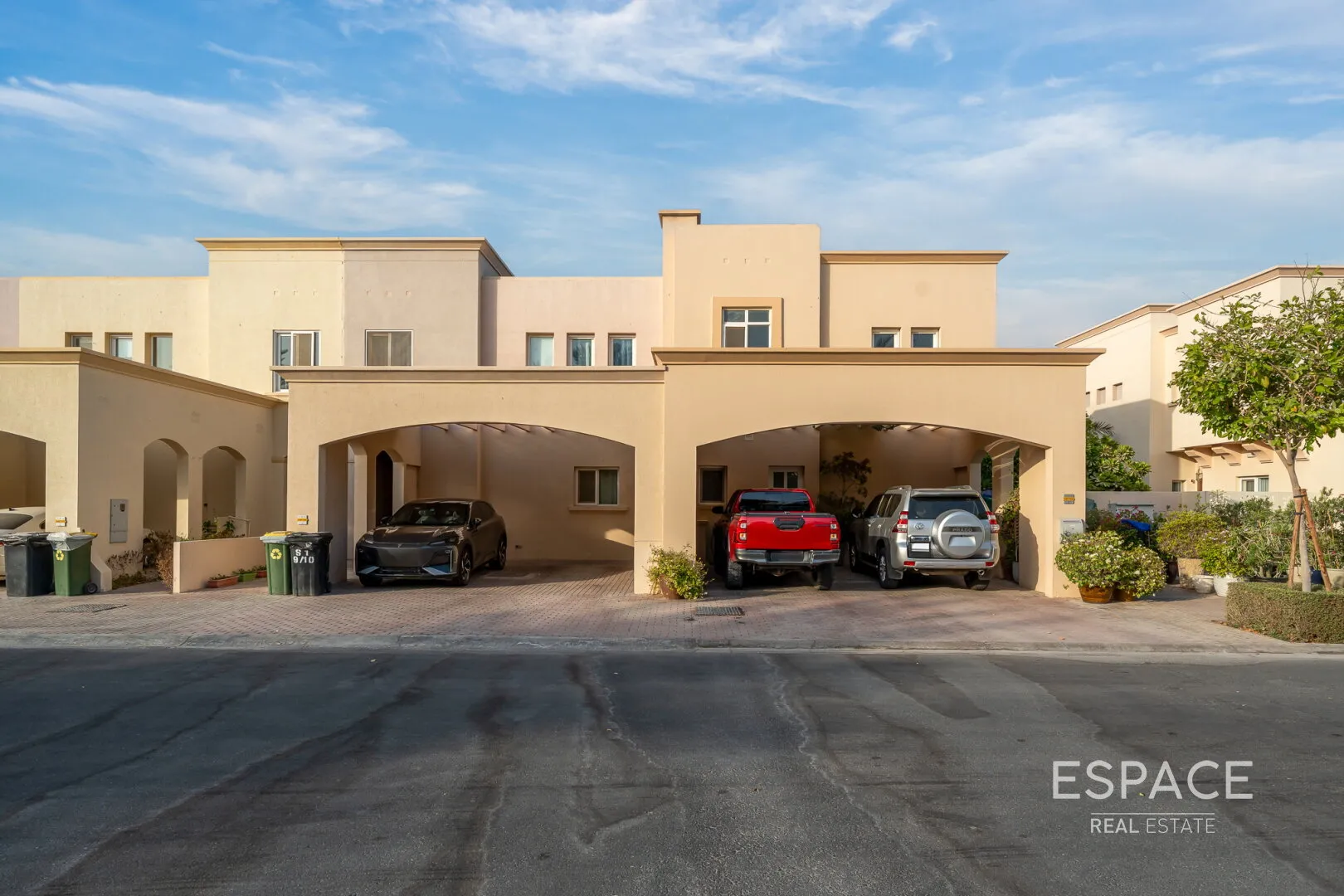 PropertiesGalleryCamera