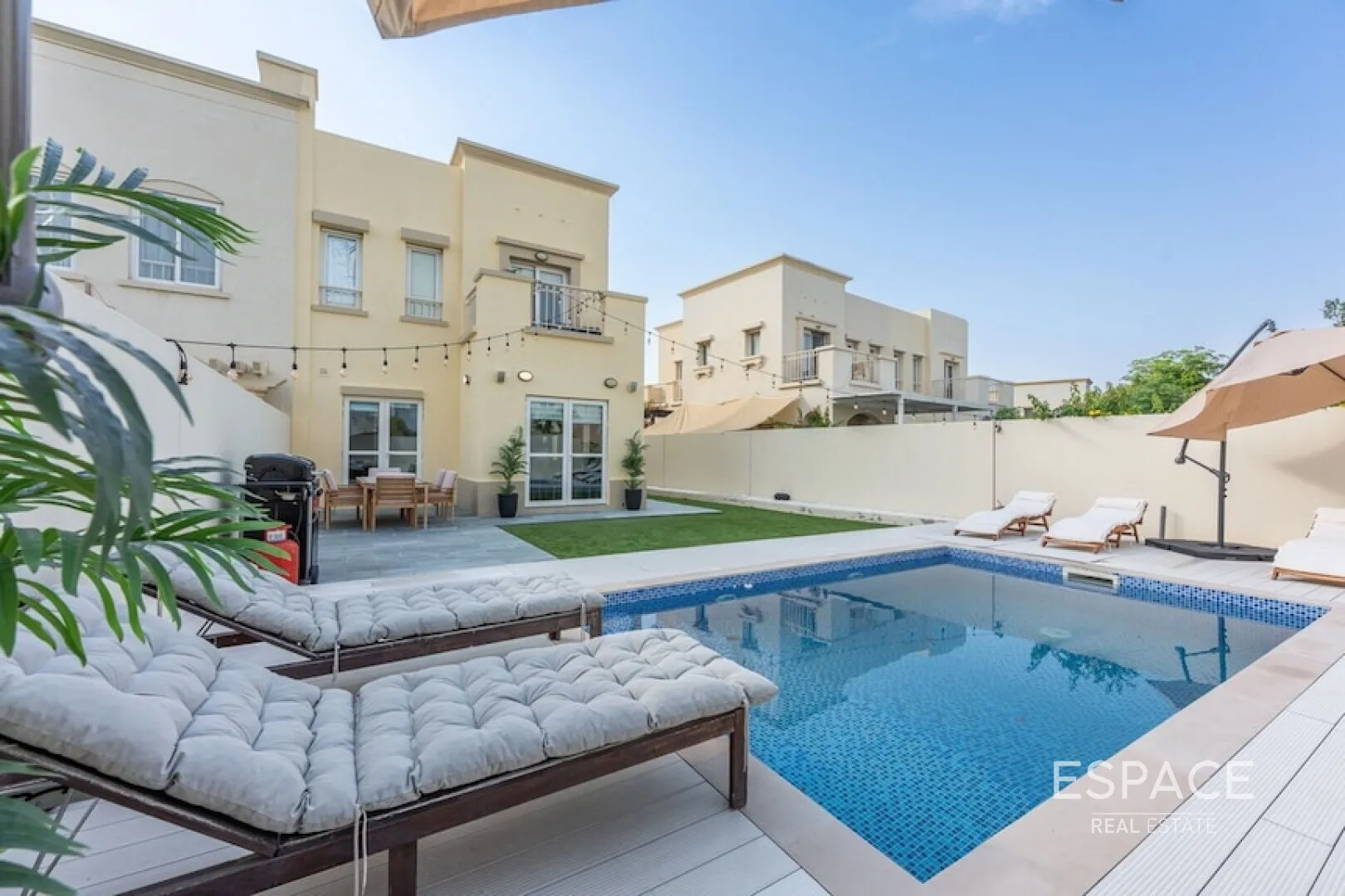 single static gallery