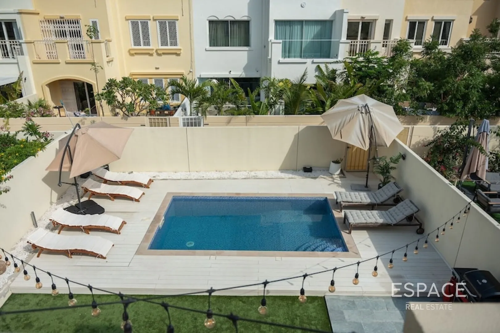 single static gallery