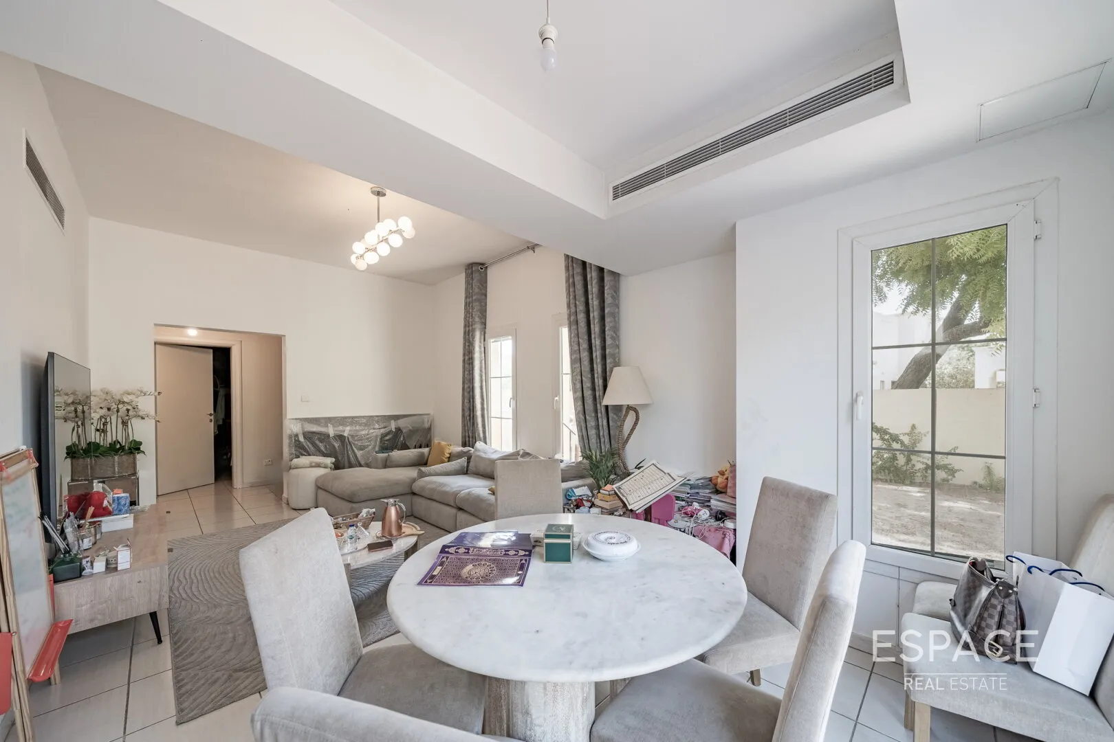 single static gallery