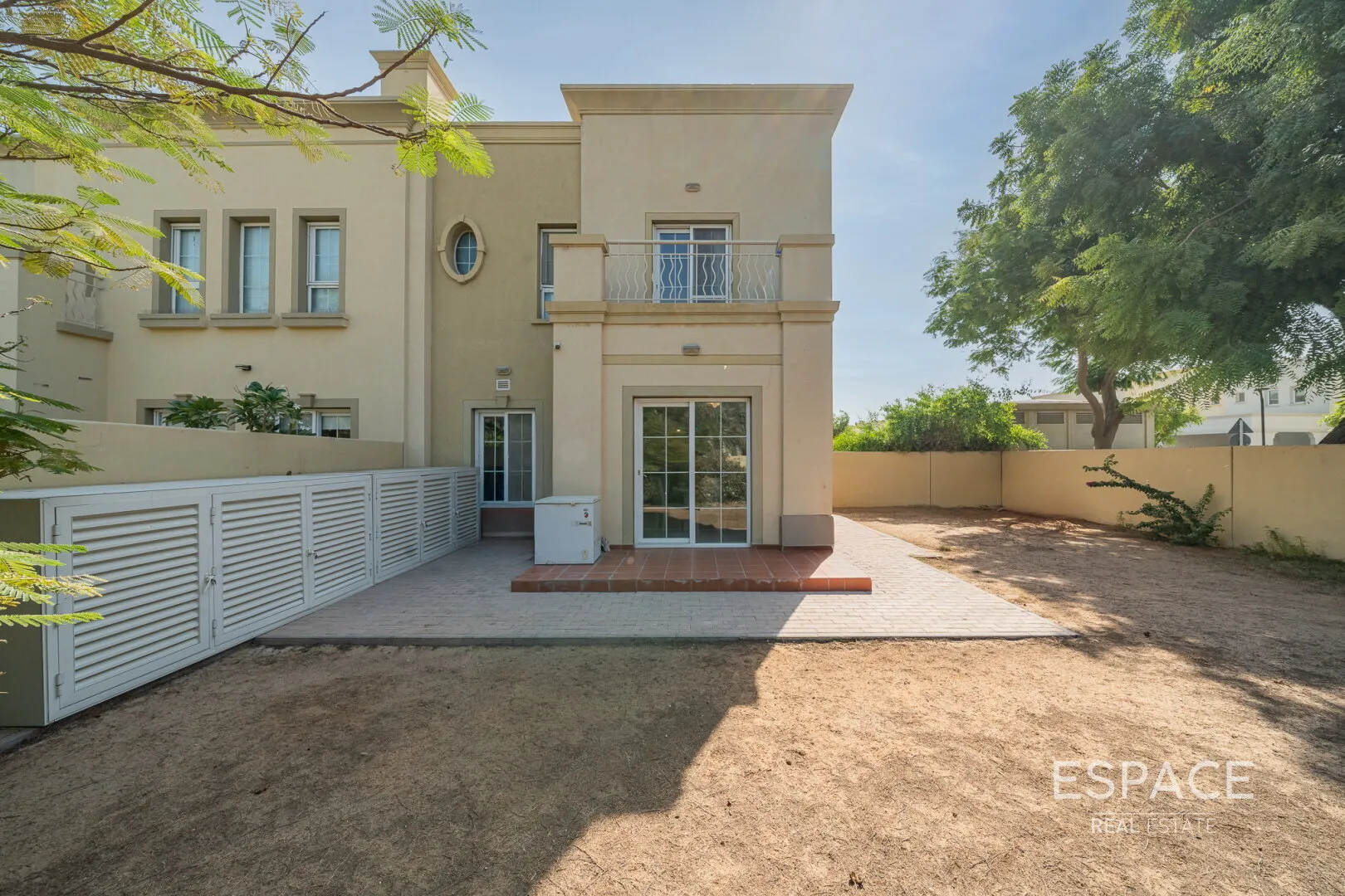 single static gallery