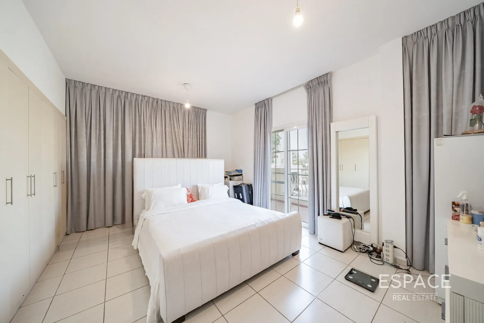 PropertiesGalleryCamera