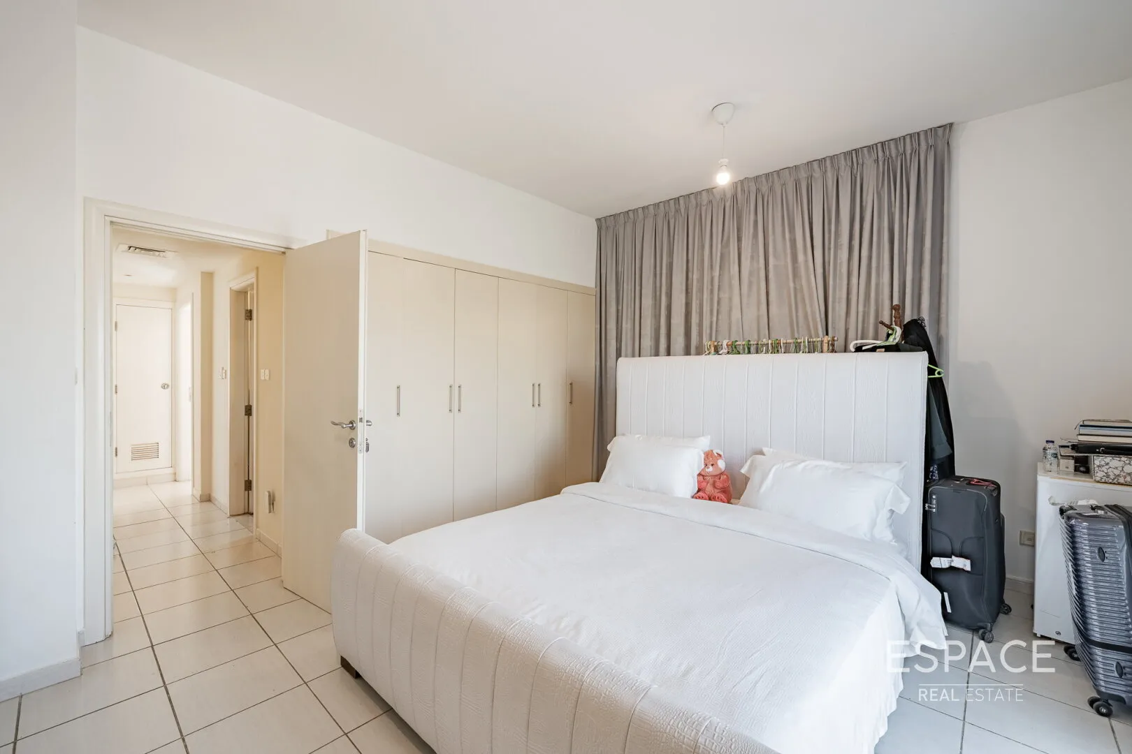 PropertiesGalleryCamera