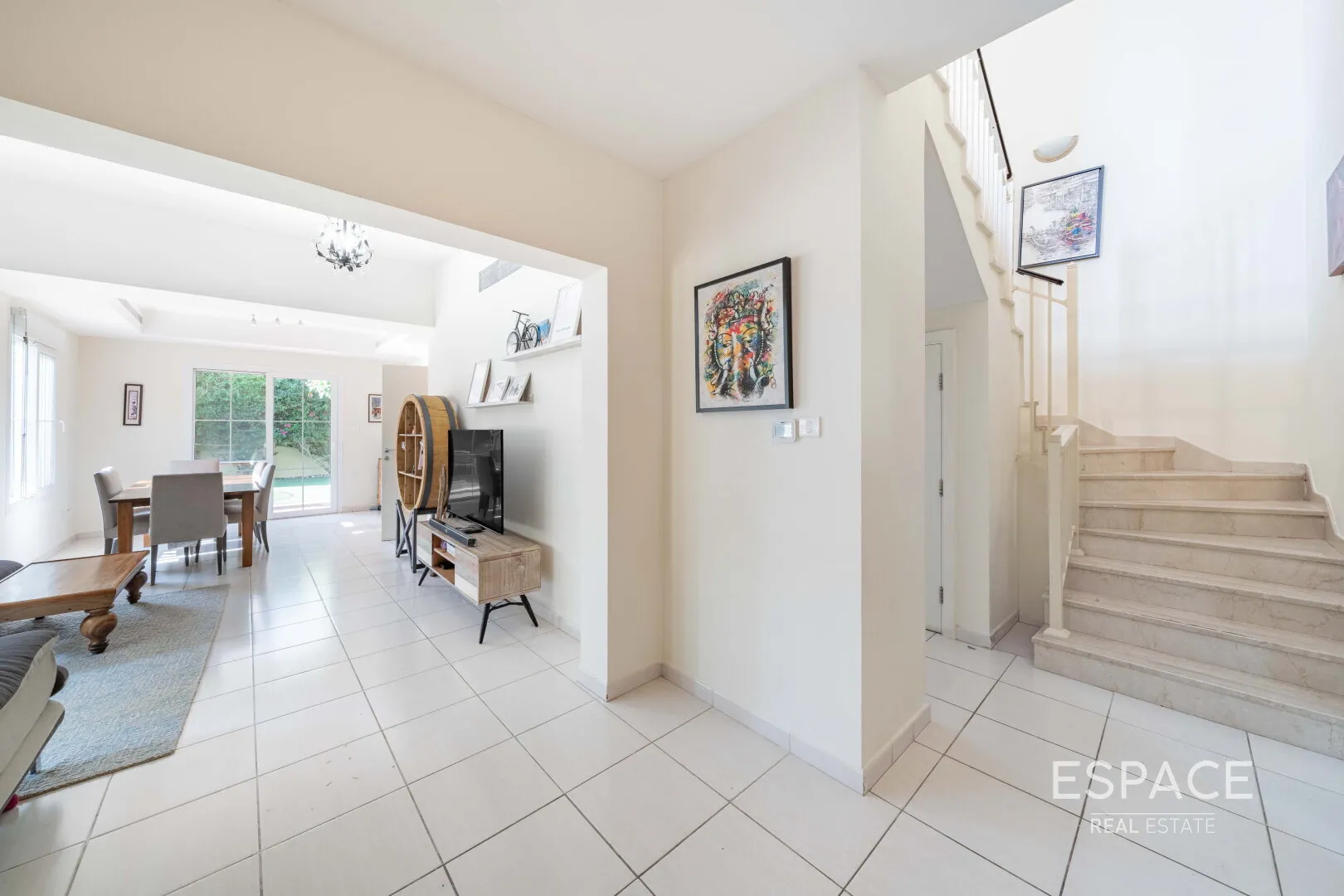 single static gallery