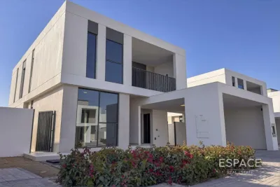 Fairway Villas 2, EMAAR South, Dubai - Espace
