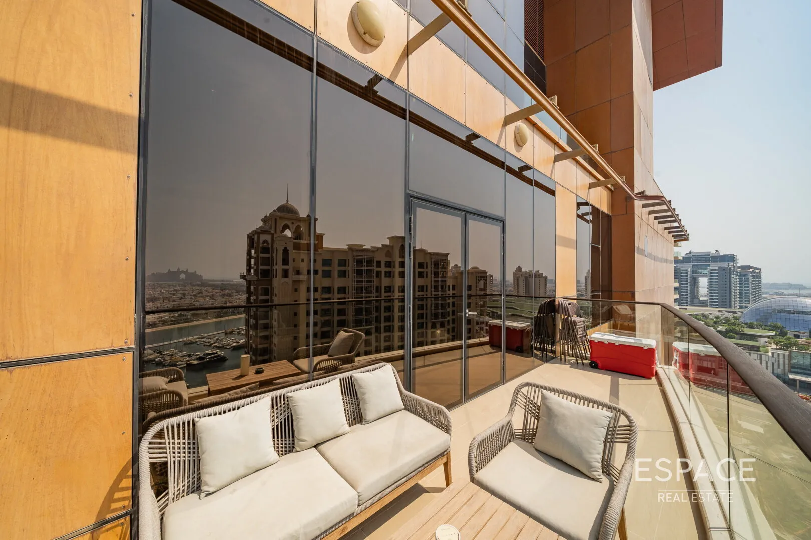 PropertiesGalleryCamera