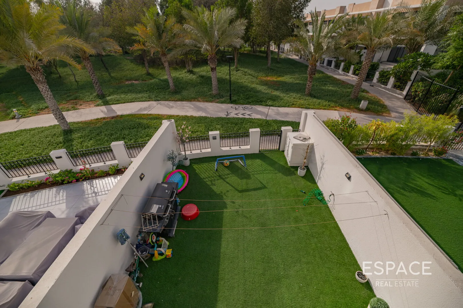 PropertiesGalleryCamera