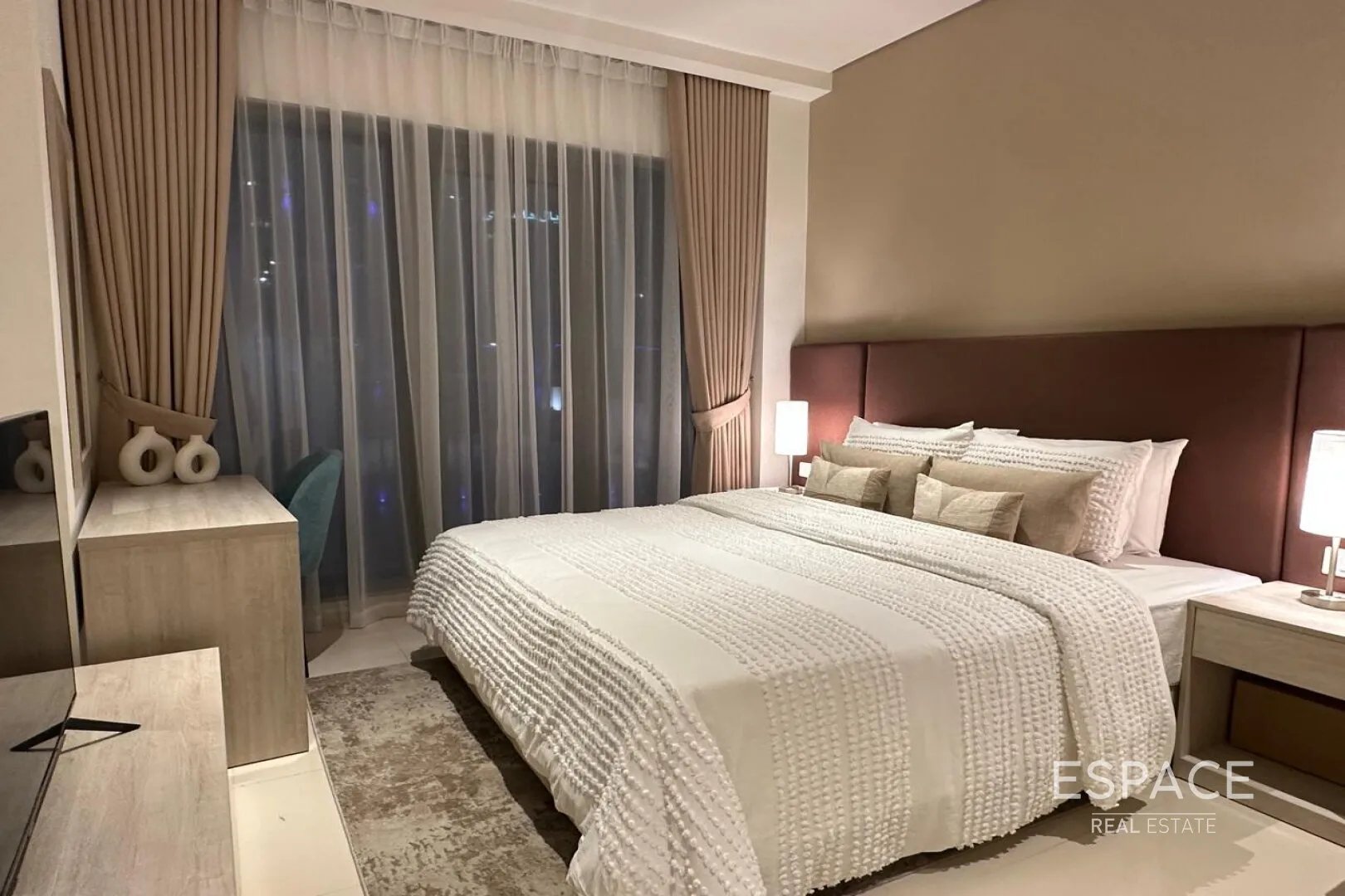 PropertiesGalleryCamera