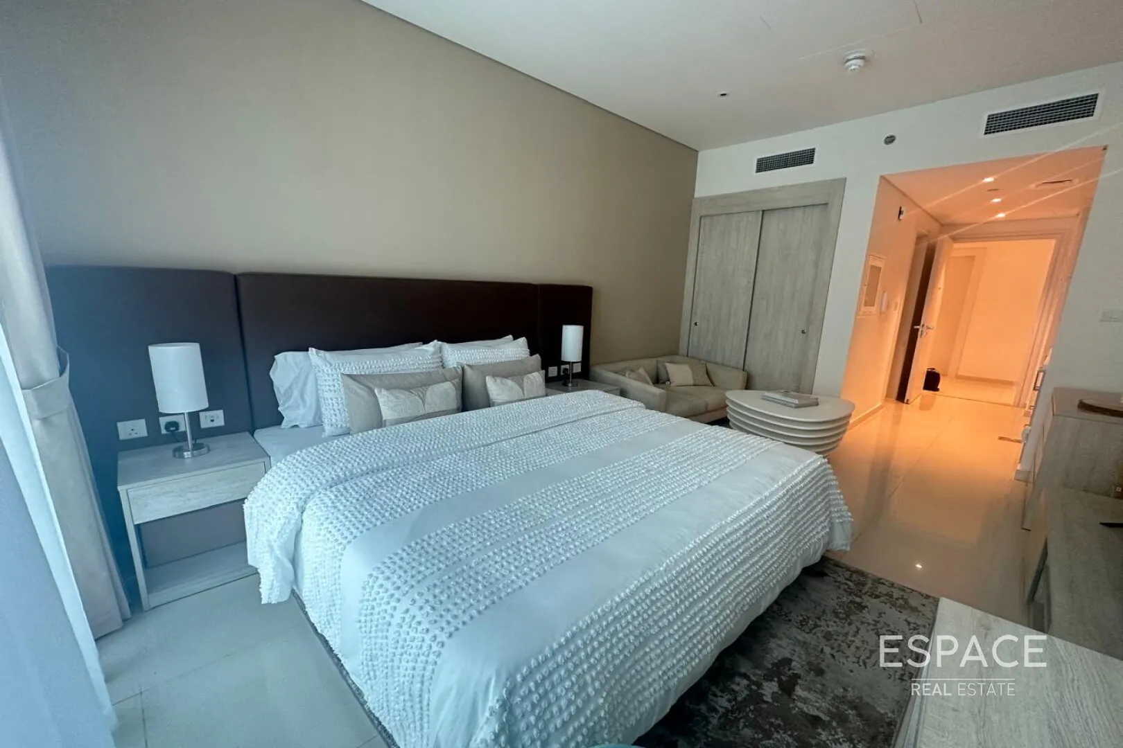 single static gallery