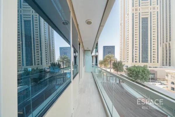 Ocean Heights, Dubai Marina, Dubai - Espace