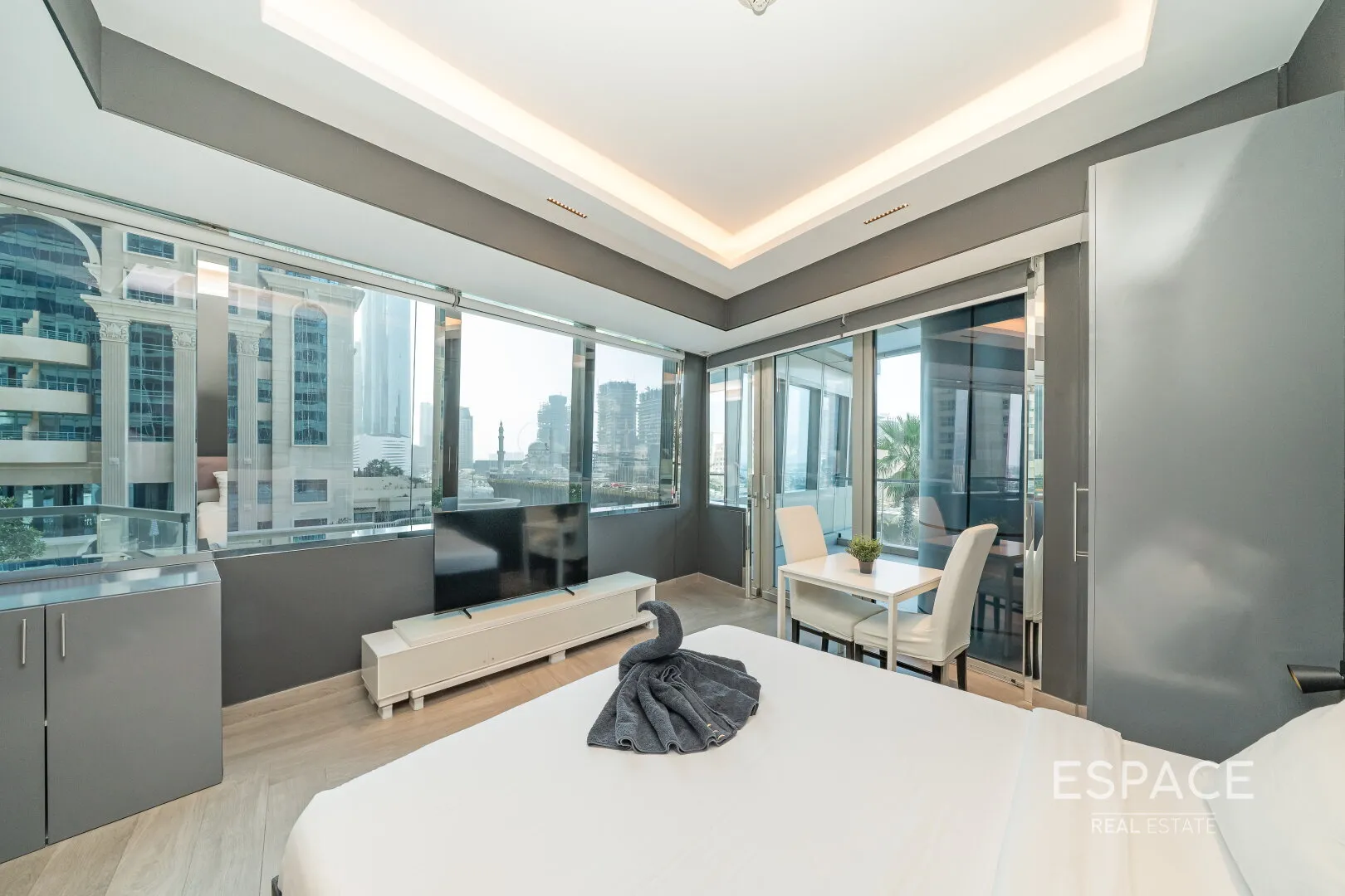 PropertiesGalleryCamera