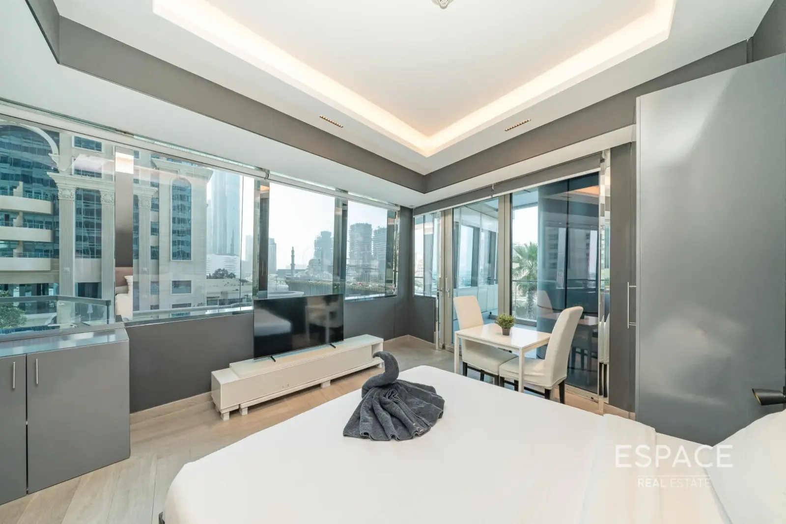 PropertiesGalleryCamera