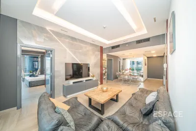 Ocean Heights, Dubai Marina, Dubai - Espace